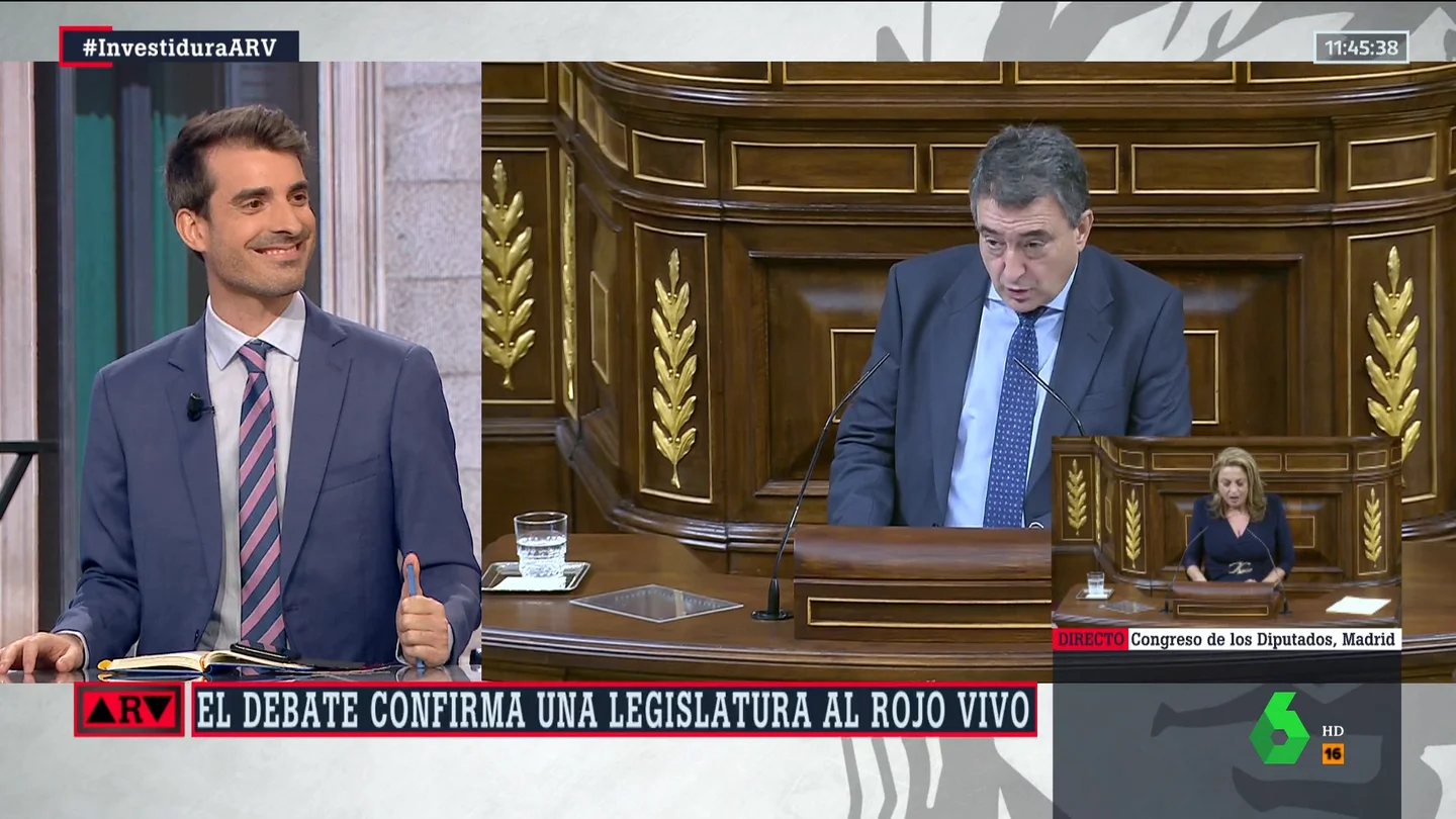 La reacción de Pablo Simón al escuchar a Aitor Esteban mencionarle en el Congreso La reacción de Pablo Simón al escuchar a Aitor Esteban mencionarle en el Congreso