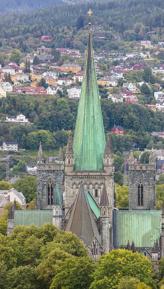 Tejado de la Catedral de Nidaros. Noruega