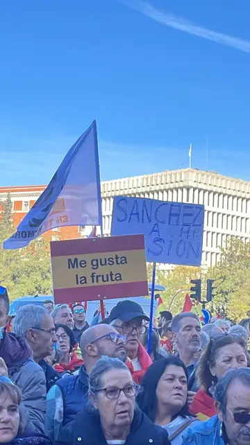 Los primeros manifestantes llegan a Cibeles Los primeros manifestantes llegan a Cibeles