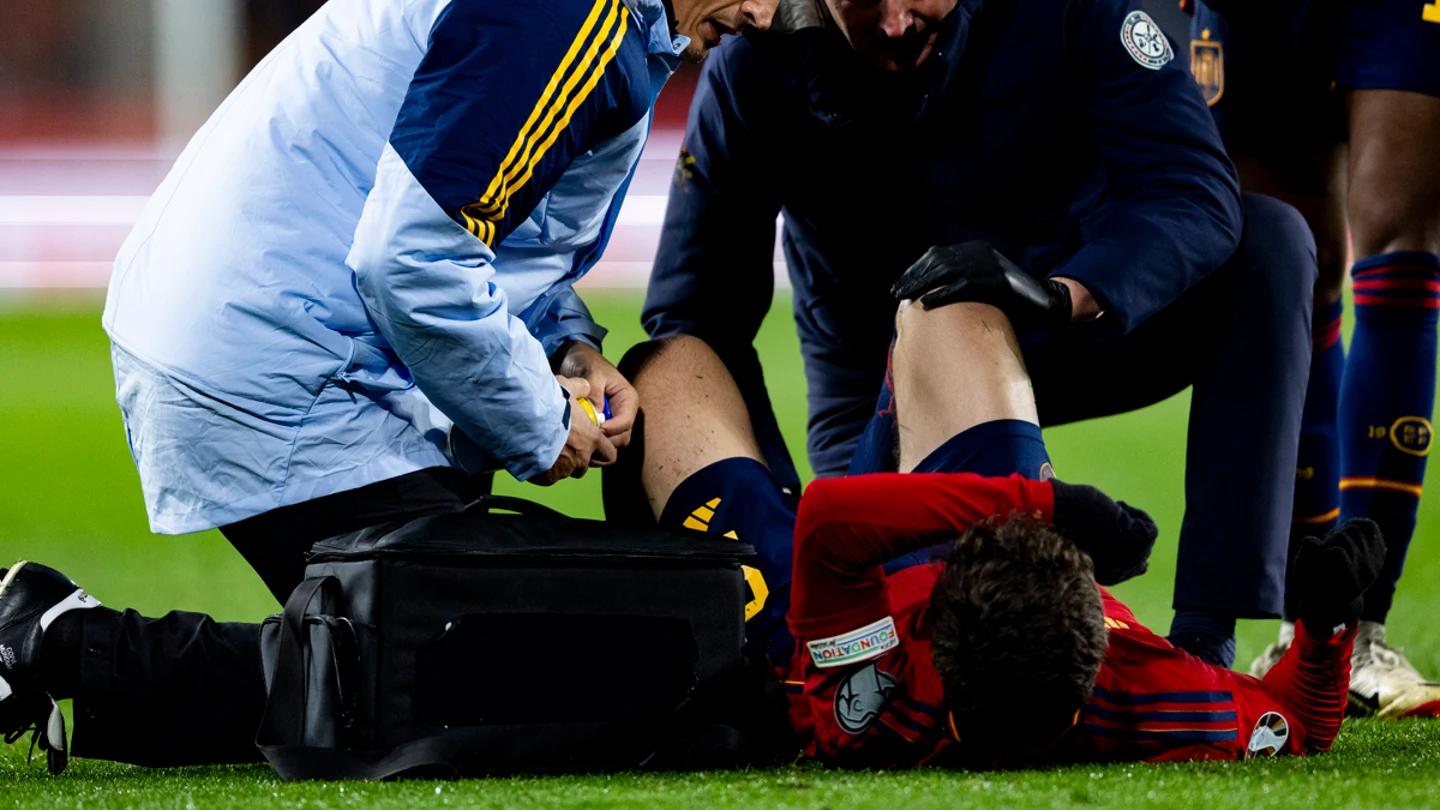 Gavi, lesionado con España Gavi, lesionado con España