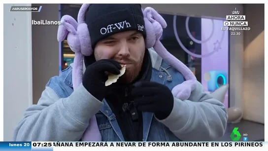 El mal rato de Ibai Llanos probando comida callejera en Seúl que arrasa en Internet: "Corta, corta... hostia" El mal rato de Ibai Llanos probando comida callejera en Seúl que arrasa en Internet: "Corta, corta... hostia"