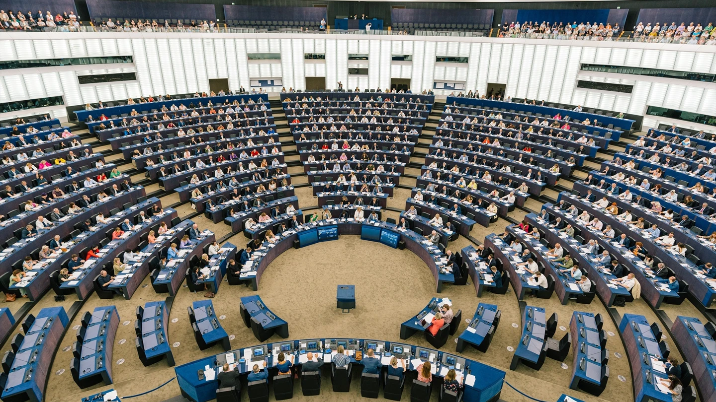 Vista general del hemiciclo del Parlamento Europeo. Vista general del hemiciclo del Parlamento Europeo.