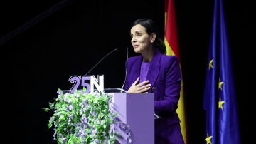 Nevenka Fernández, al recoger su premio por parte del Ministerio de Igualdad