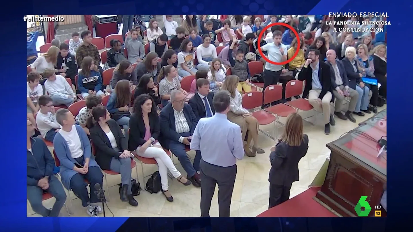 "¿Tú crees que todos y todas podemos ser murcianos?": la pregunta de un niño de Murcia a su alcalde "¿Tú crees que todos y todas podemos ser murcianos?": la pregunta de un niño de Murcia a su alcalde