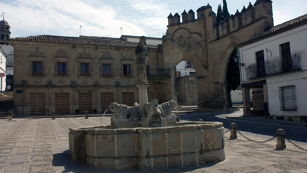 Fuente de los Leones de Baeza Fuente de los Leones de Baeza