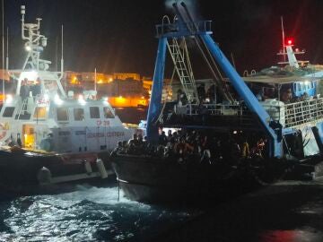Tragedy in Lampedusa: a girl dies in a shipwreck off the island where more than a thousand migrants arrive in 24 hours