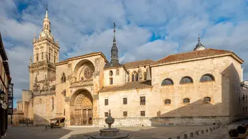 Catedral de Nuestra Señora de la Asunción, en El Burgo de Osma (Soria) Catedral de Nuestra Señora de la Asunción, en El Burgo de Osma (Soria)