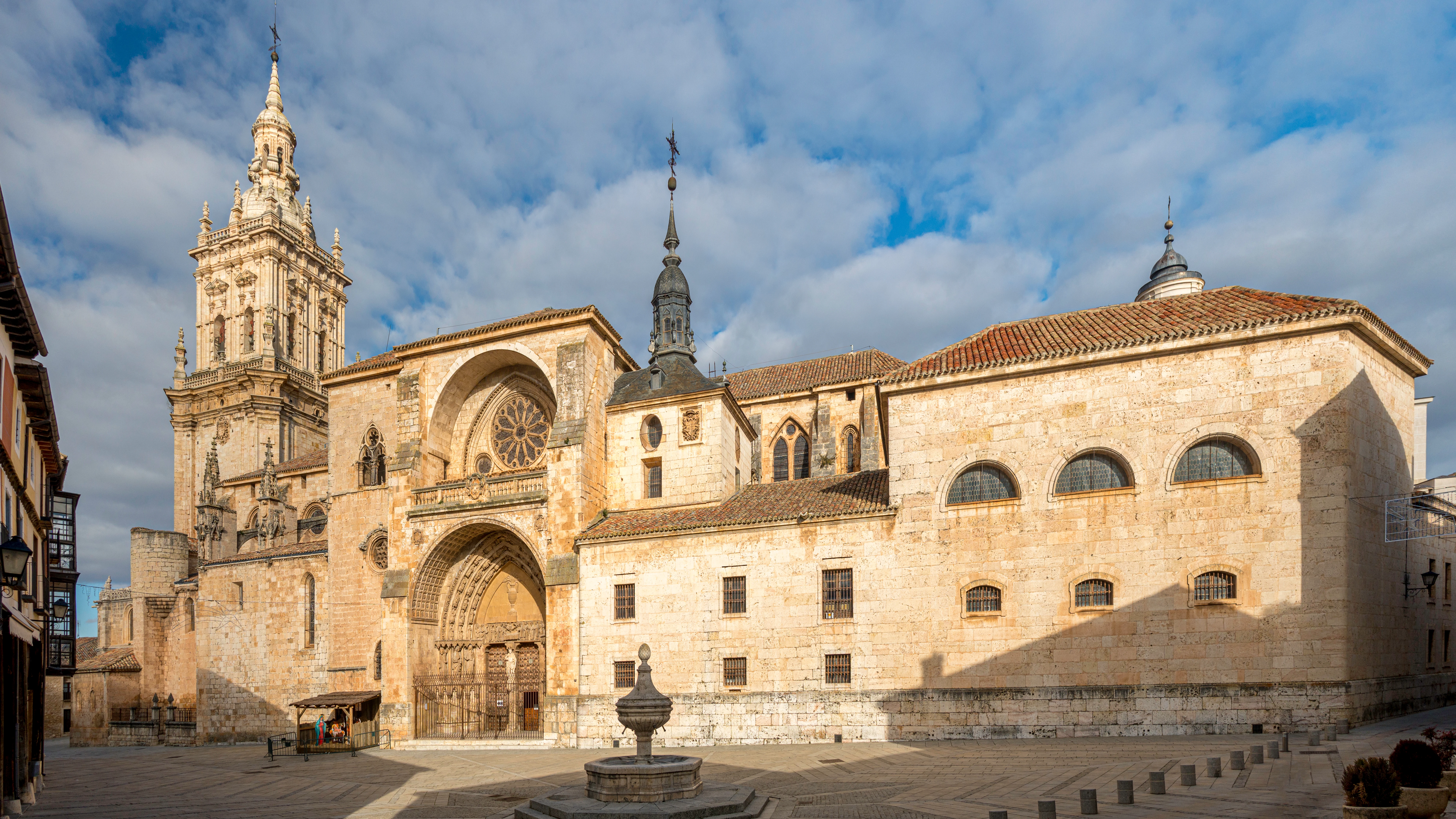 Catedral de Nuestra Señora de la Asunción, en El Burgo de Osma (Soria) Catedral de Nuestra Señora de la Asunción, en El Burgo de Osma (Soria)