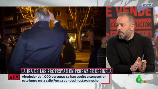 Maestre, sobre la actitud de Ortega Smith con la Policía en Ferraz: "Esto es motivo de detención" Maestre, sobre la actitud de Ortega Smith con la Policía en Ferraz: "Esto es motivo de detención"