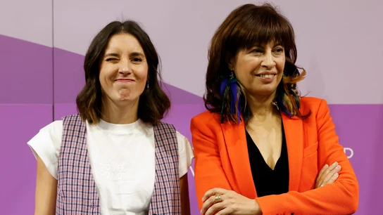 Irene Montero y Ana Redondo, en el intercambio de carteras del Ministerio de Igualdad Irene Montero y Ana Redondo, en el intercambio de carteras del Ministerio de Igualdad
