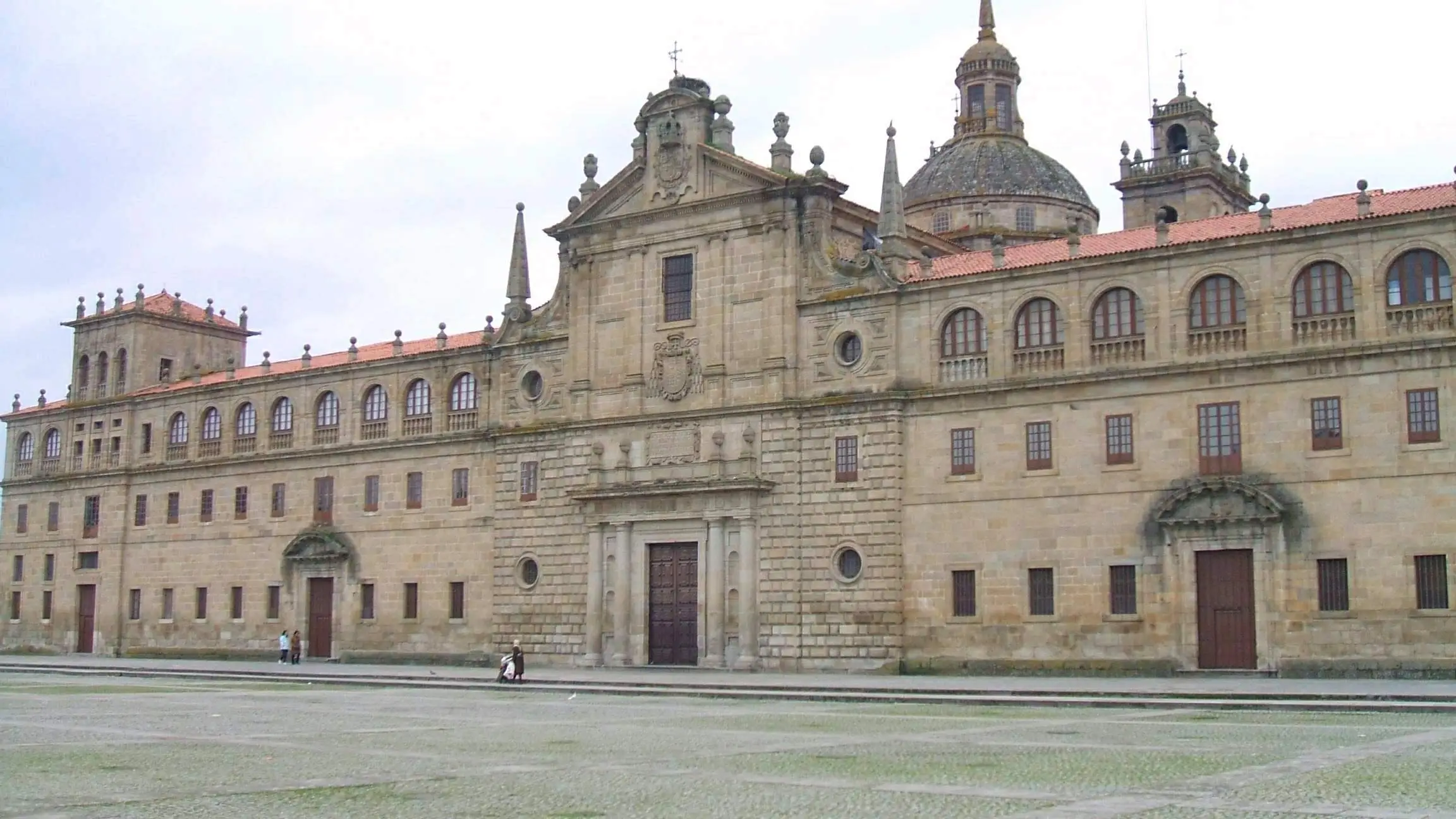 Monforte de Lemos - Colegio de Nuestra Señora de la Antigua Monforte de Lemos - Colegio de Nuestra Señora de la Antigua