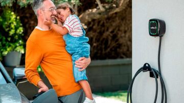 Cargador coche el&eacute;ctrico en casa 