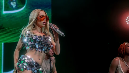 La cantante Bad Gyal durante una actuación en el Wizink Center, a 17 de febrero de 2023, en Madrid (España). La cantante Bad Gyal durante una actuación en el Wizink Center, a 17 de febrero de 2023, en Madrid (España).