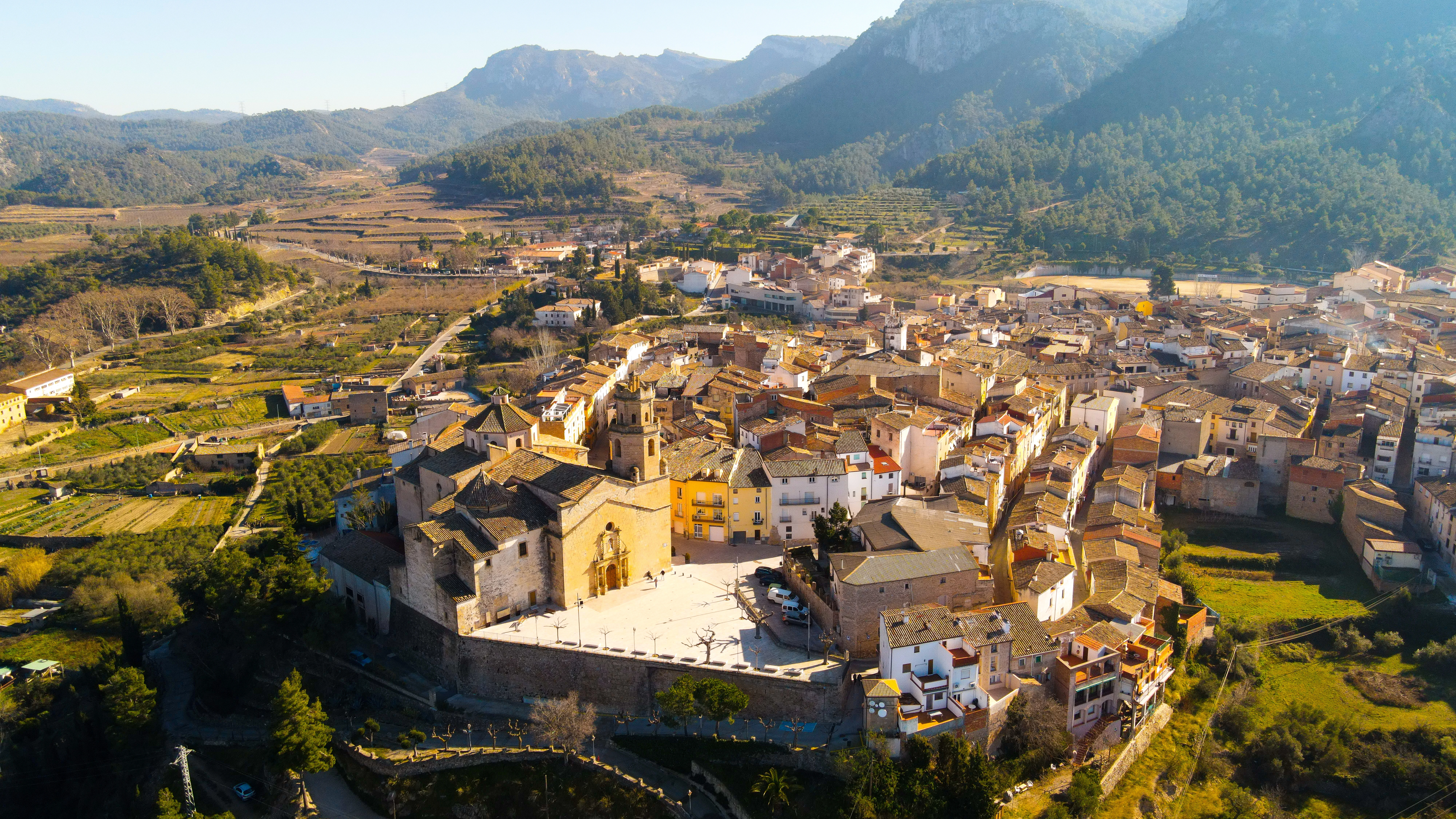 Vista a&eacute;rea de la localidad de Tivisa, en Catalu&ntilde;a
