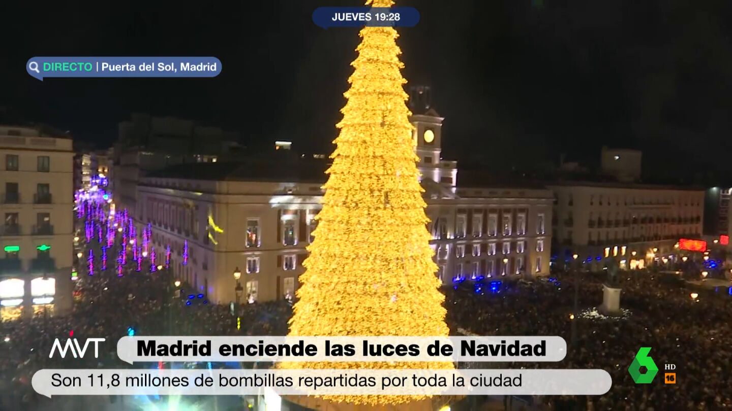 "Es absolutamente inmenso", afirma en este v&iacute;deo I&ntilde;aki L&oacute;pez instantes despu&eacute;s de producirse el encendido de las luces de Navidad en la ciudad de Madrid, as&iacute; como del &aacute;rbol de 35 metros que presidir&aacute; la Puerta del Sol hasta el 7 de enero.