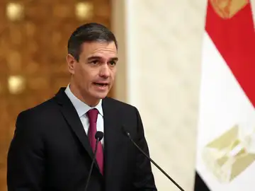 El presidente del Gobierno español, Pedro Sánchez, durante la rueda de prensa en el Cairo.