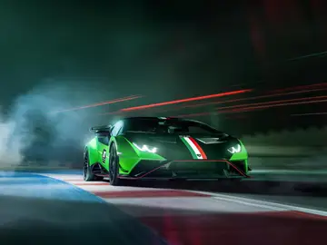 Aunque sin novedades, el que muy posiblemente sea el último motor V10 de la historia tiene una nueva aparición Aunque sin novedades, el que muy posiblemente sea el último motor V10 de la historia tiene una nueva aparición