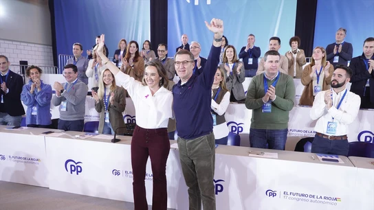La secretaria general del PP, Cuca Gamarra, y el presidente del Partido Popular, Alberto Núñez Feijóo. La secretaria general del PP, Cuca Gamarra, y el presidente del Partido Popular, Alberto Núñez Feijóo.