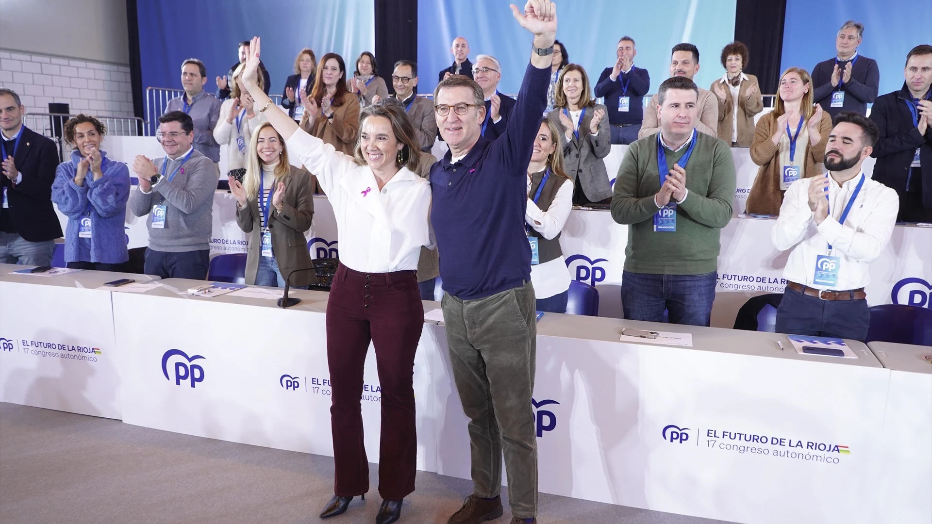 La secretaria general del PP, Cuca Gamarra, y el presidente del Partido Popular, Alberto Núñez Feijóo.