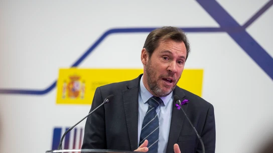 El ministro de Transportes y Movilidad Sostenible, Óscar Puente, durante una comparecencia El ministro de Transportes y Movilidad Sostenible, Óscar Puente, durante una comparecencia