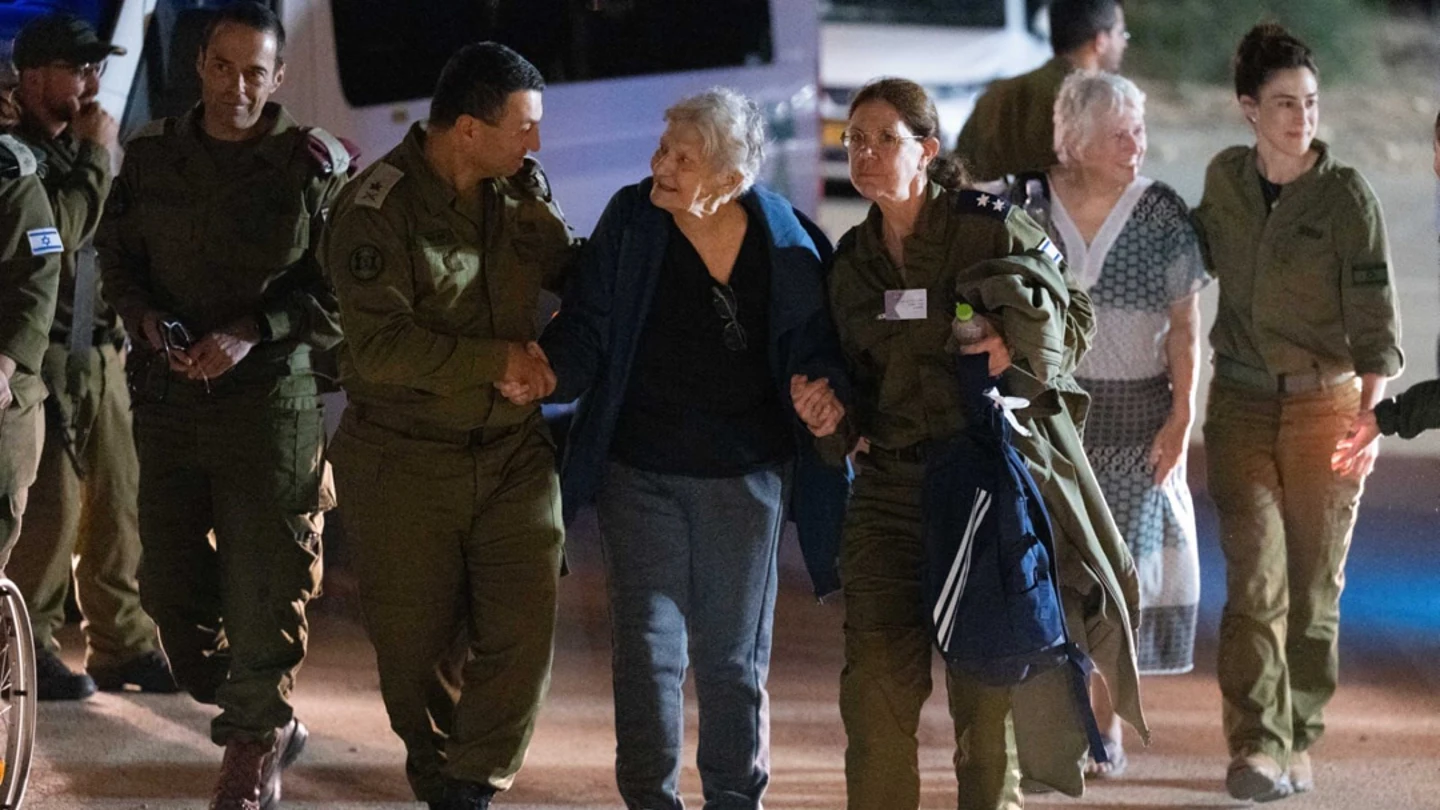 Imagen de algunos de los rehenes liberados este fin de semana por Hamás Imagen de algunos de los rehenes liberados este fin de semana por Hamás