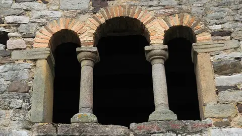 Detalle de la Iglesia de San Pedro de Nora Detalle de la Iglesia de San Pedro de Nora