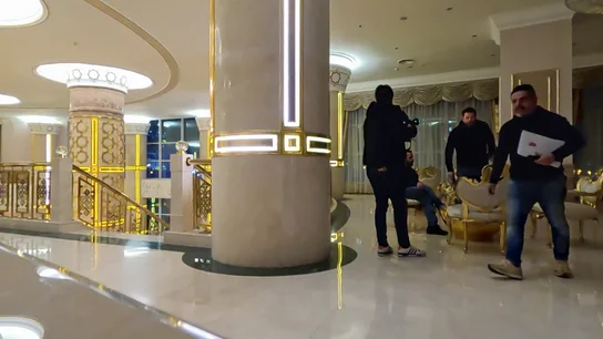 Jalis de la Serna y el equipo de Enviado Especial, encerrados en un hotel por el régimen de Turkmenistán: "No nos dejan salir" Jalis de la Serna y el equipo de Enviado Especial, encerrados en un hotel por el régimen de Turkmenistán: "No nos dejan salir"