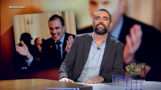 Dani Mateo, a Ortega Smith tras comparar al PP con gallinas ponedoras Dani Mateo analiza en este vídeo de El Intermedio el cruce de duras declaraciones entre Martínez-Almeida y Ortega Smith en el Ayuntamiento de Madrid después de que el concejal de Vox afirmara que en el PP "aunque pongan huevos, no los tienen".