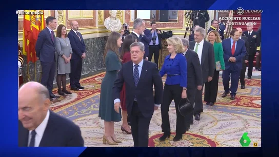 Del "yoga monárquico" de Aguirre a la "comida de oreja" de Hernando: Dani Mateo analiza el besamanos con los reyes Del "yoga monárquico" de Aguirre a la "comida de oreja" de Hernando: Dani Mateo analiza el besamanos con los reyes