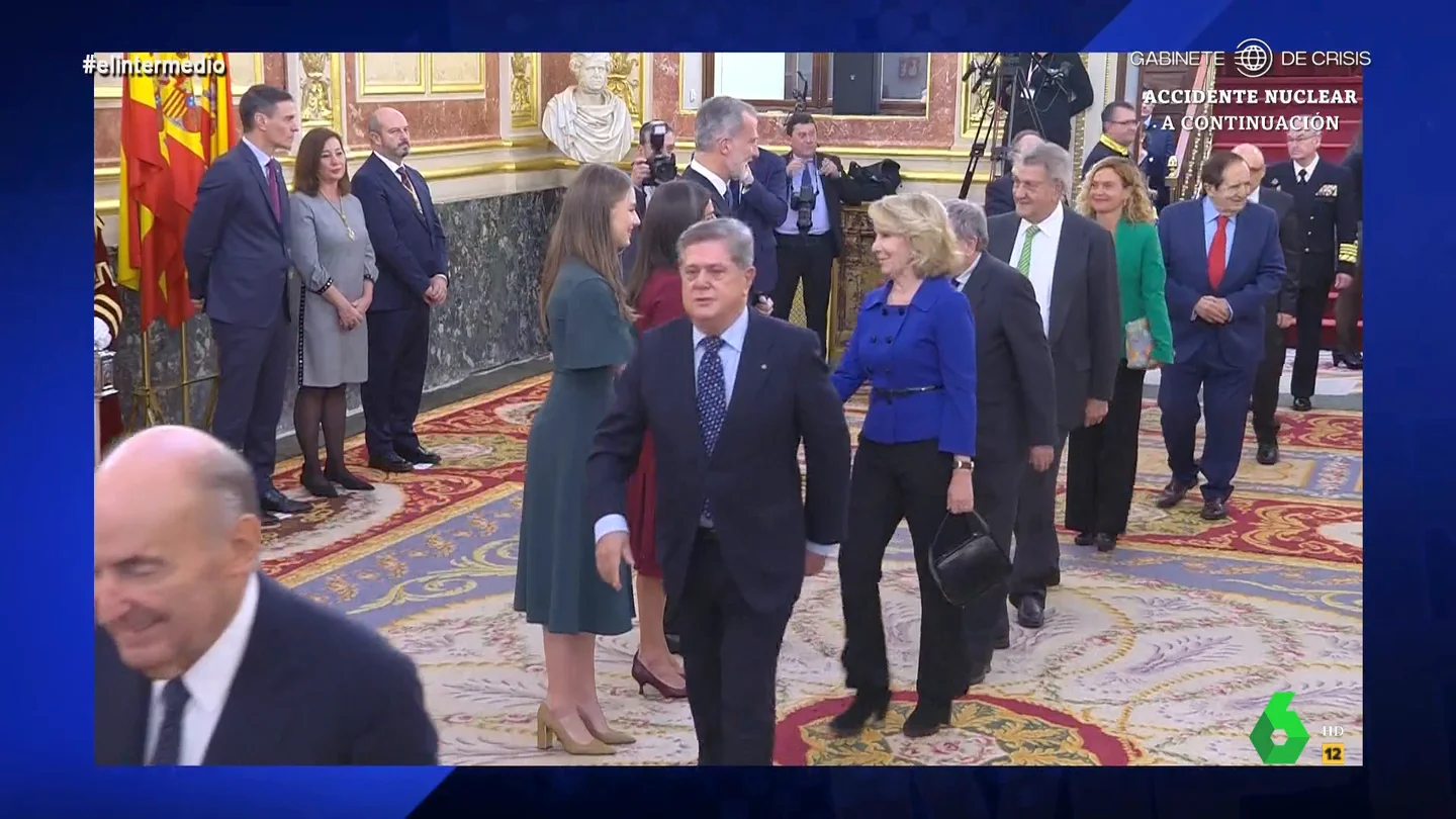 Del "yoga monárquico" de Aguirre a la "comida de oreja" de Hernando: Dani Mateo analiza el besamanos con los reyes Del "yoga monárquico" de Aguirre a la "comida de oreja" de Hernando: Dani Mateo analiza el besamanos con los reyes
