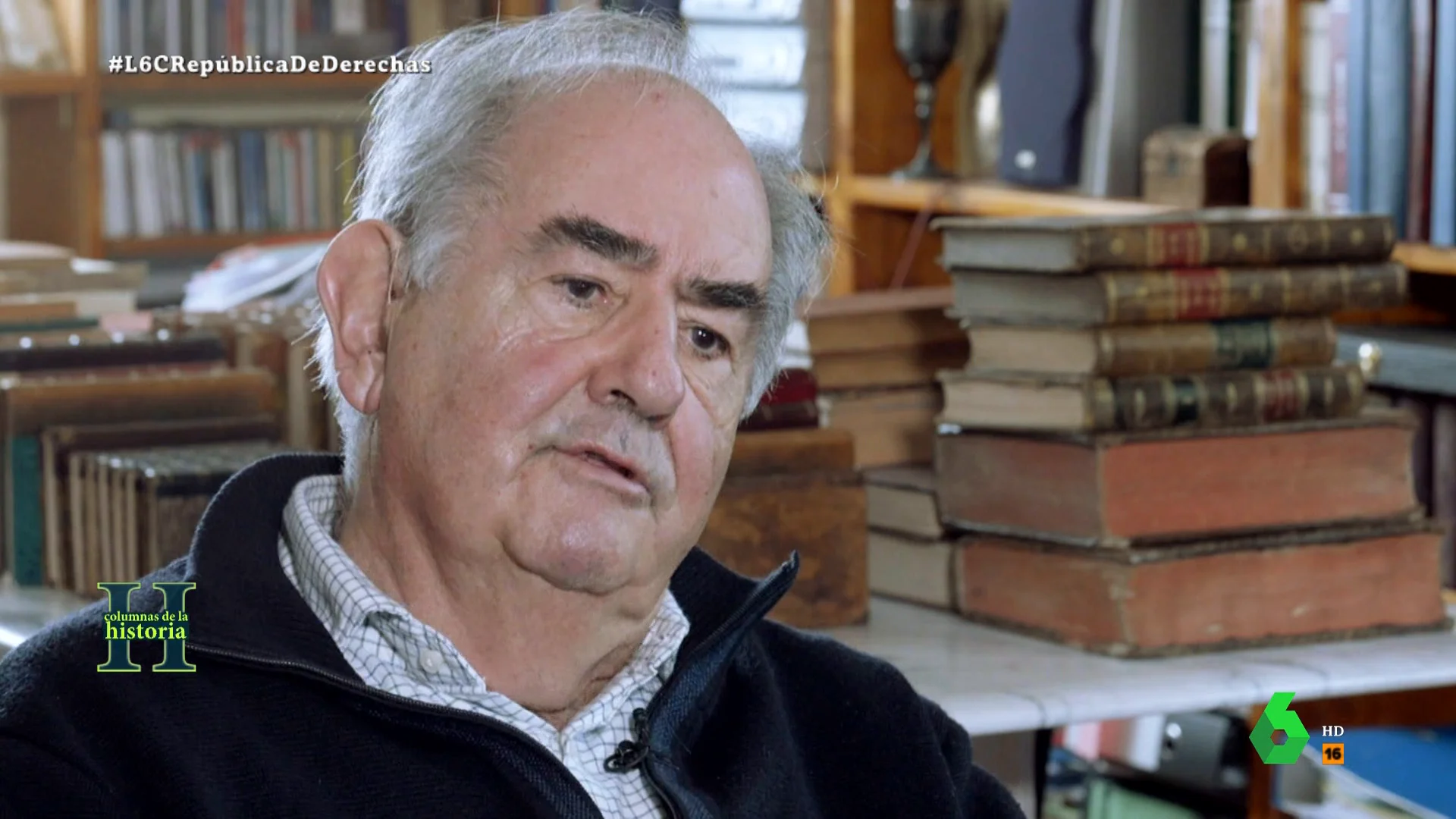 El hijo de José María Gil-Robles asegura que Franco "lloró" cuando su padre dejó de ser ministro de Guerra: "Aunque le persiguió toda su vida" El hijo de José María Gil-Robles asegura que Franco "lloró" cuando su padre dejó de ser ministro de Guerra: "Aunque le persiguió toda su vida"