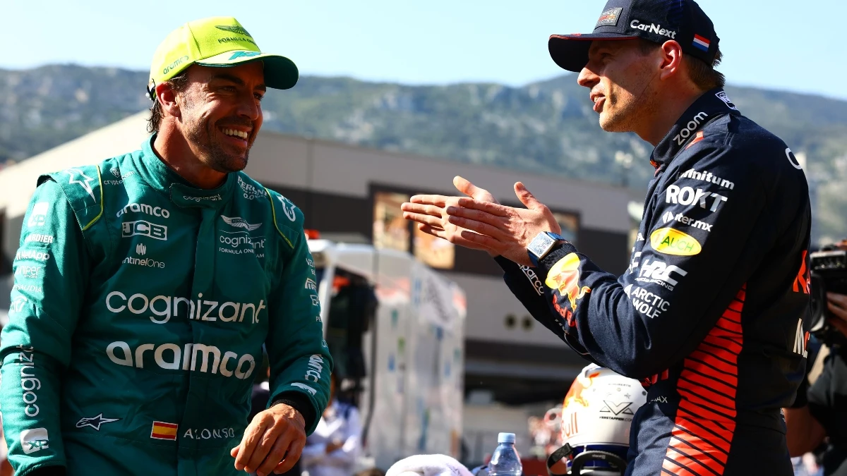 Fernando Alonso, con Max Verstappen