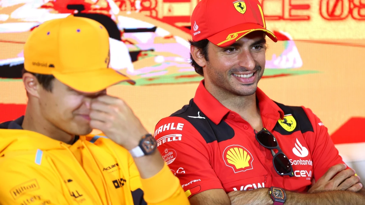 Carlos Sainz, con Lando Norris