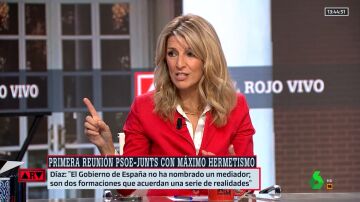Yolanda Díaz afirma que "Feijóo está secuestrado por Vox y por Aznar" y advierte: "Es un riesgo para la democracia"