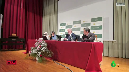 Mayor Oreja en un colegio Mayor Oreja en un colegio