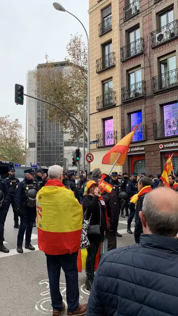 Protesta cerca de Ferraz en el Día de la Constitución Protesta cerca de Ferraz en el Día de la Constitución