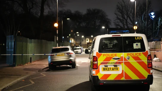 Un tiroteo en Londres deja una mujer muerta y al menos dos heridos, uno de ellos menor Un tiroteo en Londres deja una mujer muerta y al menos dos heridos, uno de ellos menor