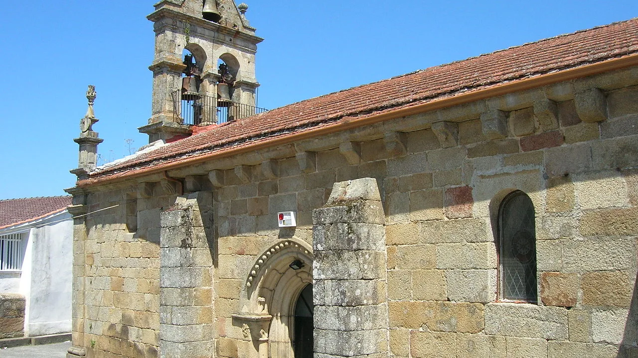 Iglesia de Santa María de Sobrado do Bispo, en el municipio de Barbadás