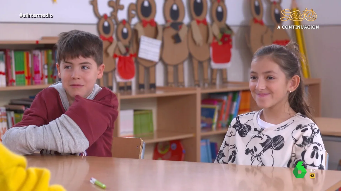 La sorprendente respuesta de una niña a Thais Villas sobre cuál es su canción favorita: "¡Me has llegado!" La sorprendente respuesta de una niña a Thais Villas sobre cuál es su canción favorita: "¡Me has llegado!"