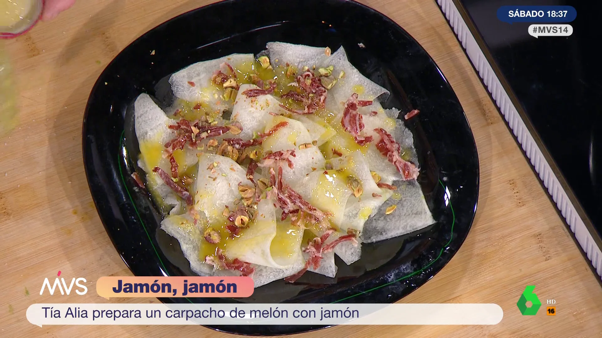 Rápido, fácil y con un toque diferente: la receta de carpaccio de melón con jamón de tía Alia