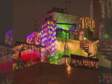 La casa viral de la Navidad de Carabanchel tiene este 2023 más de 11.000 luces