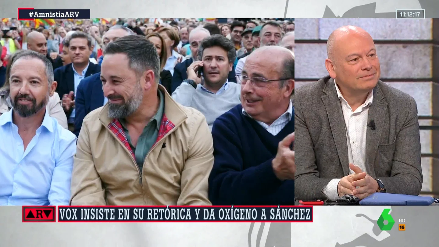 Gabriel Sanz, sobre Pedro Sánchez: "Su auténtica tierra firme es la desmesura de Vox" Gabriel Sanz, sobre Pedro Sánchez: "Su auténtica tierra firme es la desmesura de Vox"