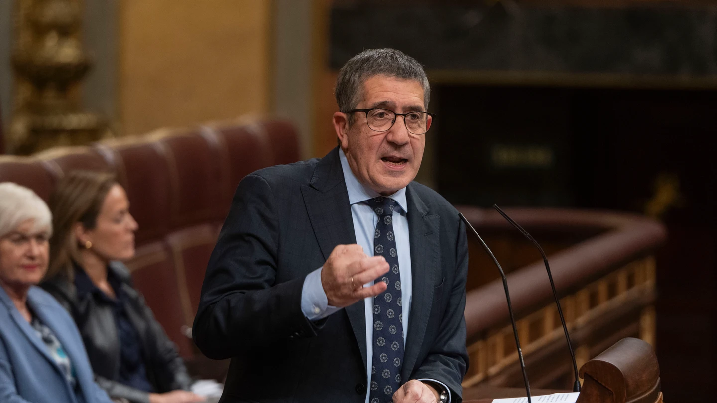 El portavoz del PSOE, Patxi López, durante el debate de la ley de amnistía en el Congreso El portavoz del PSOE, Patxi López, durante el debate de la ley de amnistía en el Congreso