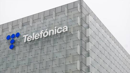 Imagen de la fachada de un edificio de Telefónica Imagen de la fachada de un edificio de Telefónica