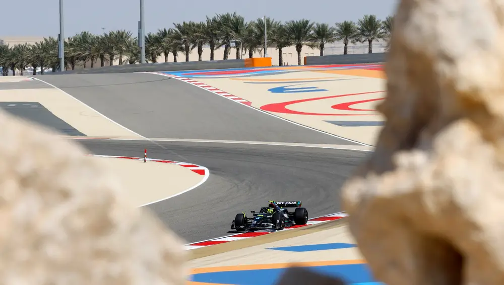 Lewis Hamilton durante los test de pretemporada 2023