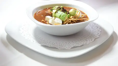 Sopa de tortilla. México Sopa de tortilla. México