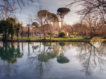 Lago termal de Alhama de Aragón Lago termal de Alhama de Aragón