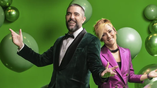 Dani Mateo y Cristina Pardo vuelven a despedir el año en laSexta con las campanadas más gamberras Dani Mateo y Cristina Pardo en las campanadas de laSexta