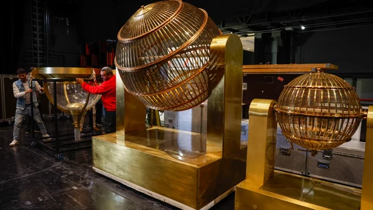 Los bombos de la Lotería de Navidad llegan al Teatro Real de Madrid el 15 de diciembre de 2023 Los bombos de la Lotería de Navidad llegan al Teatro Real de Madrid el 15 de diciembre de 2023