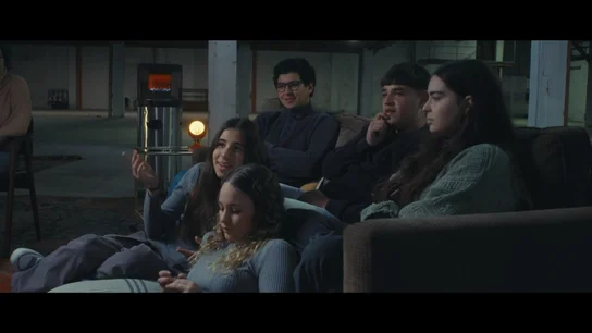 "Puedo usar el móvil 12 horas en fines de semana": un grupo de jóvenes se sincera sobre su uso del móvil "Puedo usar el móvil 12 horas en fines de semana": un grupo de jóvenes se sincera sobre su uso del móvil